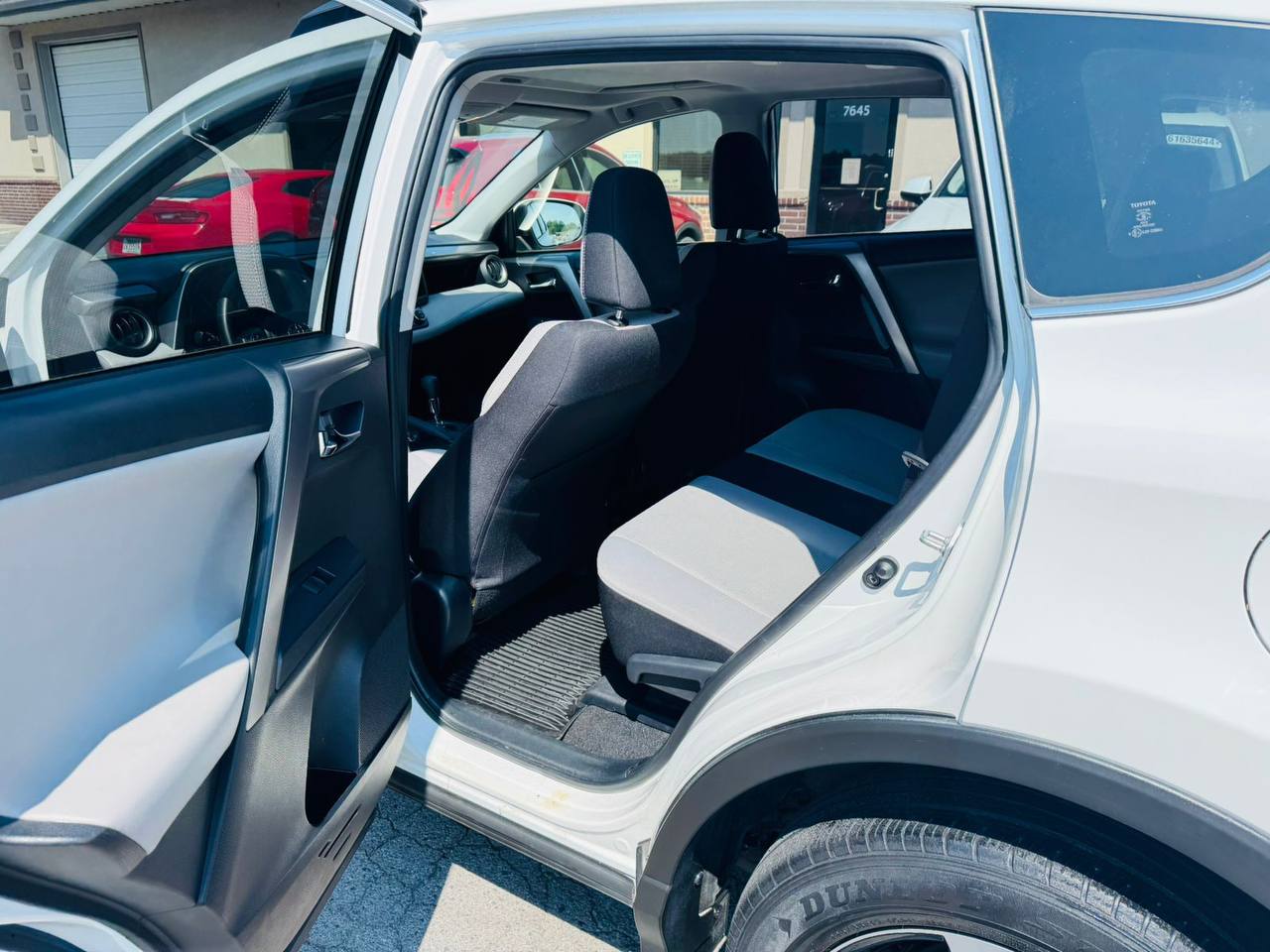 2018 TOYOTA RAV4 XLE