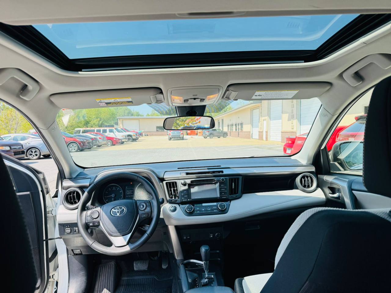 2018 TOYOTA RAV4 XLE